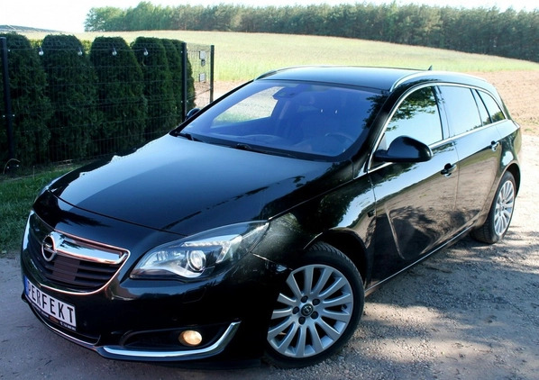 Opel Insignia cena 39999 przebieg: 218000, rok produkcji 2015 z Strzelno małe 497